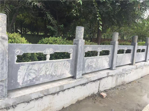 石欄桿